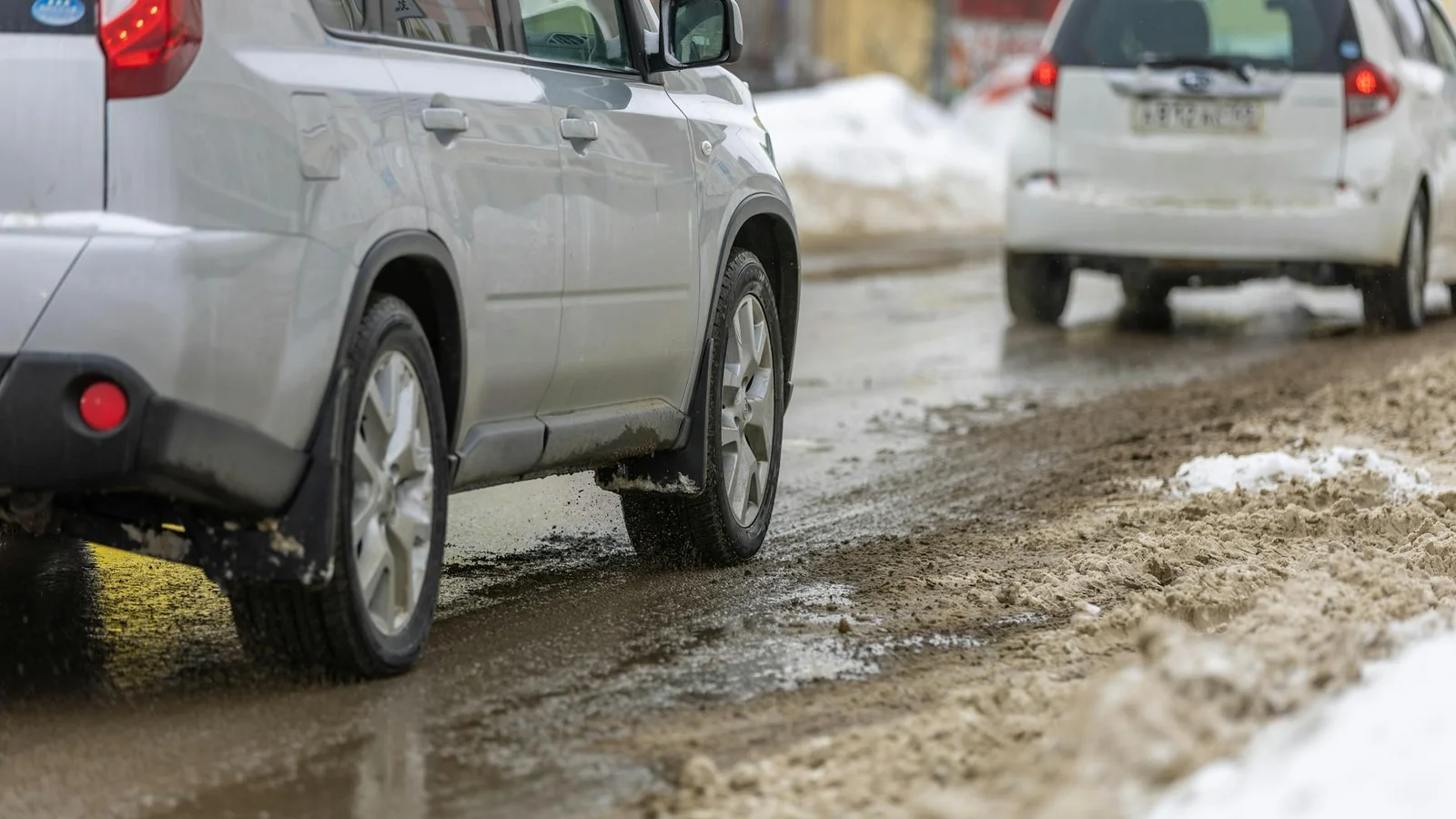 Auto s převodovkou DSG v zimě ve sněhu a mrazu