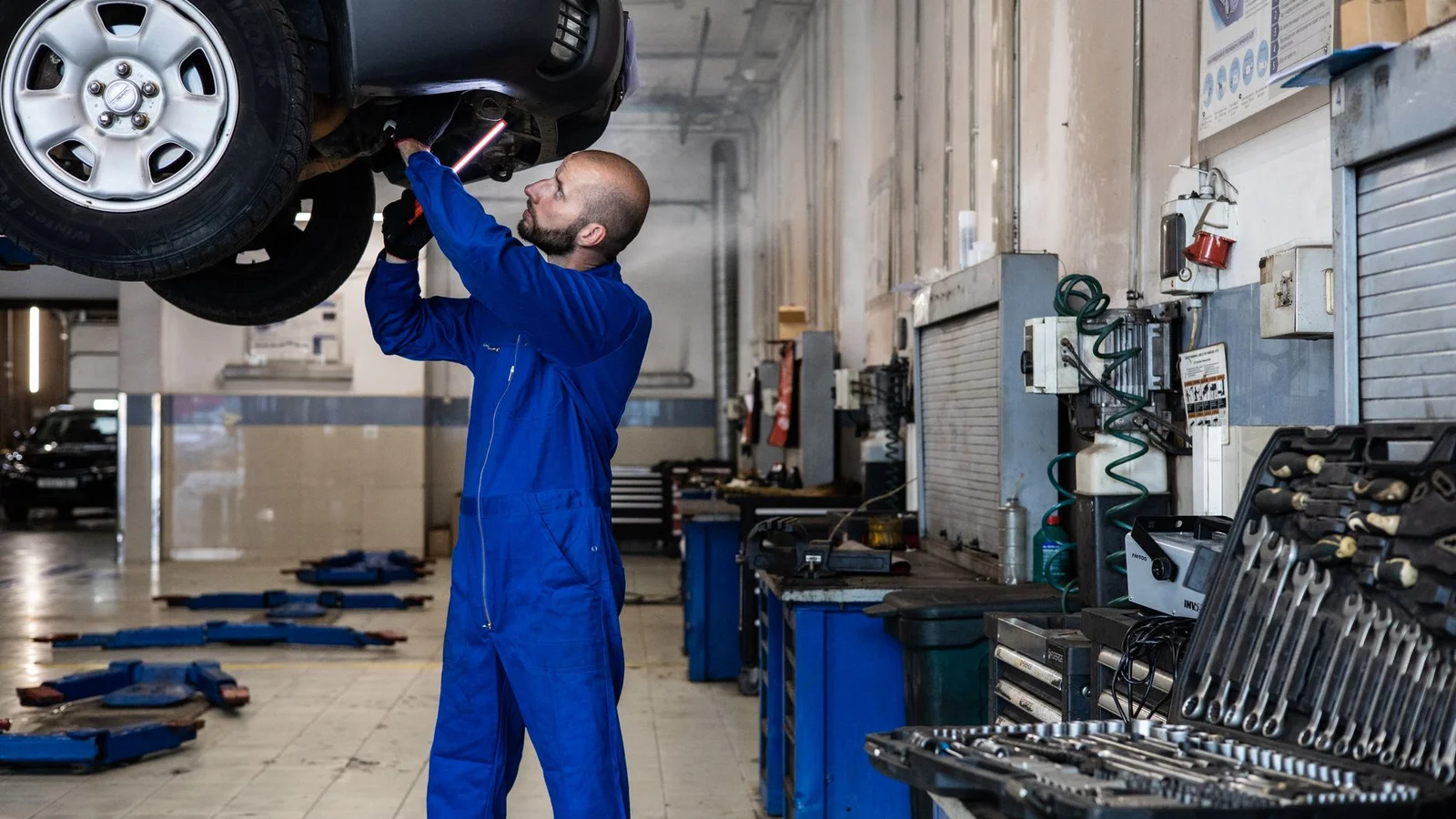 VW Beetle s převodovkou DSG DQ250 v servisu